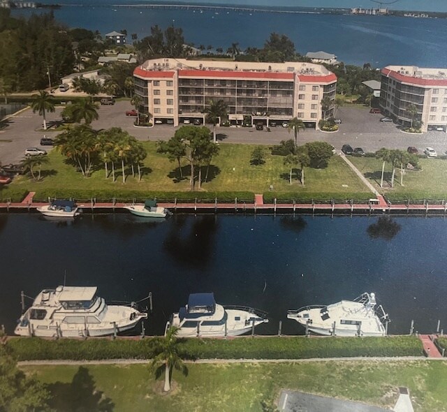 25188 Marion Ave, Unit Emerald Point in Punta Gorda, FL - Building Photo - Building Photo
