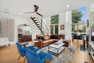 885 N Hermitage Ave in Chicago, IL - Building Photo - Building Photo