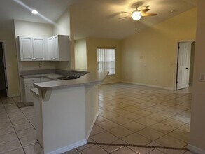 619 SW 28th St in Cape Coral, FL - Building Photo - Building Photo