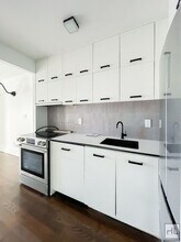 Carroll Gardens 2-Bed 1-Bath / In Unit W&D, Unit 2L in Brooklyn, NY - Foto de edificio - Building Photo