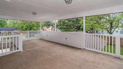 508 W Baylor St in Ennis, TX - Building Photo - Building Photo