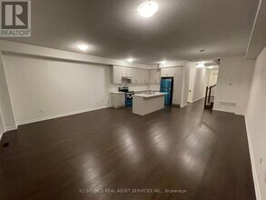 56 Velvet Dr in Whitby, ON - Building Photo - Building Photo