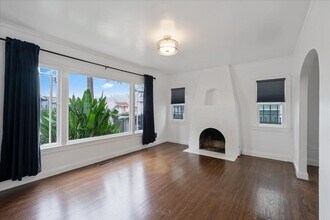 2672 77th Ave in Oakland, CA - Building Photo - Building Photo