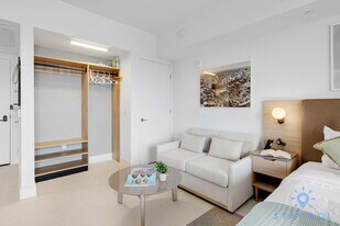 601 NE 1st Ave in Miami, FL - Building Photo