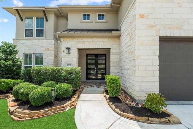 property at 1707 McCrae Hill Ct
