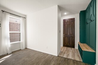 4118 Lake Cypress Cir in Houston, TX - Building Photo - Building Photo