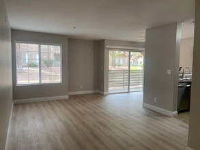 2101 Sealion Dr in Las Vegas, NV - Building Photo - Building Photo