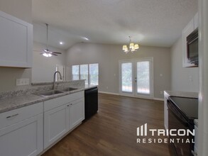 8715 Tweedsmuir Glen Ln in Charlotte, NC - Building Photo - Building Photo
