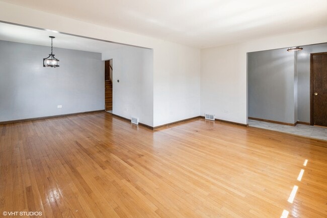 4530 Butterfield Rd in Hillside, IL - Building Photo - Building Photo