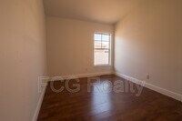 661 Berwick Dr photo'