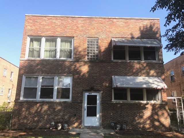 9019 Lamon Ave in Skokie, IL - Foto de edificio