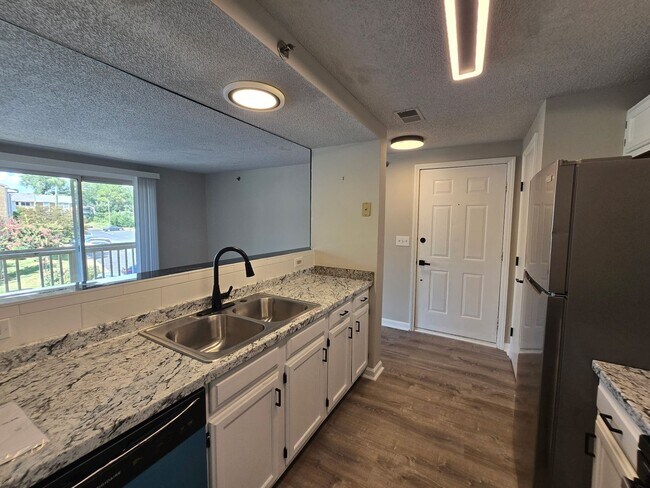 1614 Arlyn Cir in Charlotte, NC - Building Photo - Building Photo