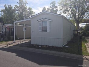 8201 N Wolhurst Dr in Littleton, CO - Building Photo - Building Photo