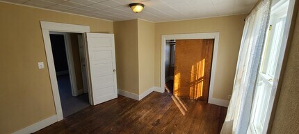 237 E Donald St in South Bend, IN - Building Photo - Building Photo