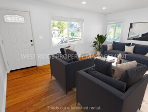 7310 SE Schiller St in Portland, OR - Building Photo - Building Photo