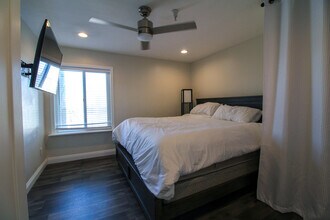 200 S Catalina Ave in Redondo Beach, CA - Building Photo - Building Photo