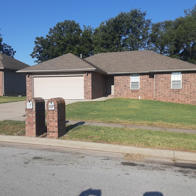 property at 337 S Casa Grande Ave