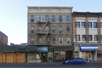 16 S Main St in Port Chester, NY - Building Photo - Building Photo