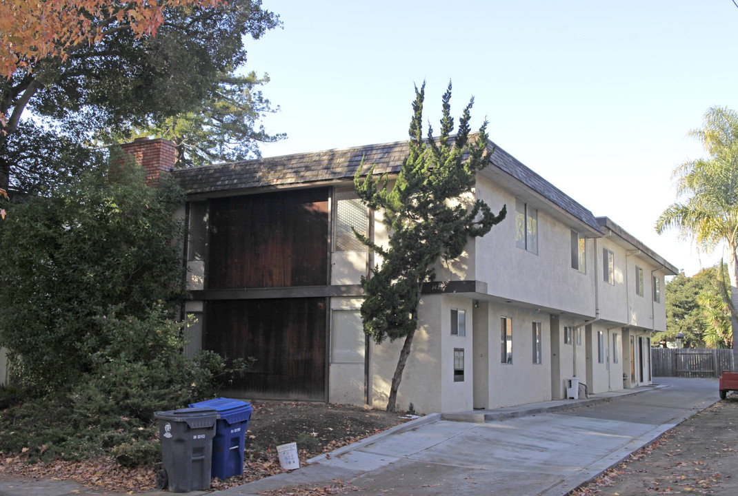 1425 Benton St in Alameda, CA - Building Photo