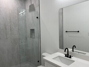 4101 Stassen St in Houston, TX - Building Photo - Building Photo