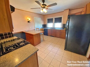 404 Mount Auburn St, Unit 1 in Watertown, MA - Building Photo - Building Photo