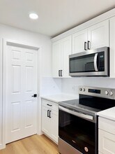 2207 SW 328th St in Federal Way, WA - Building Photo - Building Photo