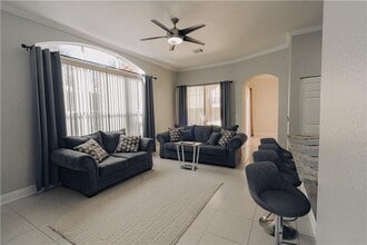 7682 NW 19th St in Pembroke Pines, FL - Building Photo - Building Photo