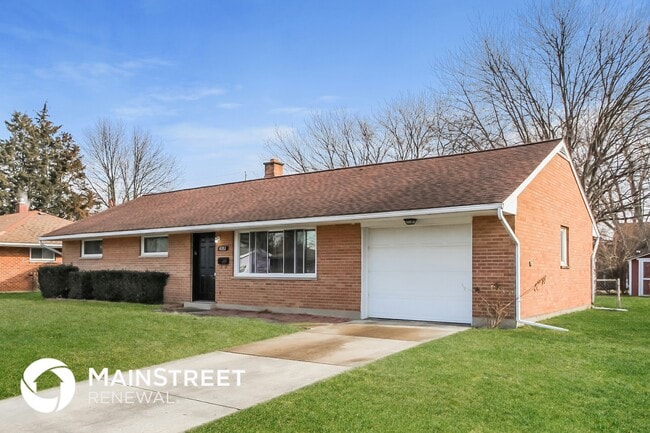 4352 Ashgrove Dr in Grove City, OH - Building Photo - Building Photo