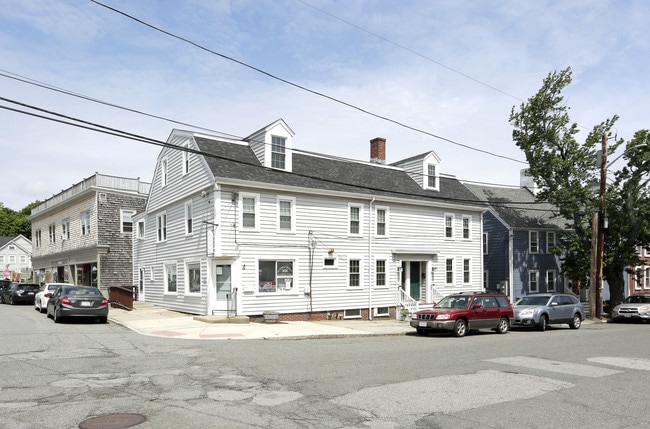 18 Market St