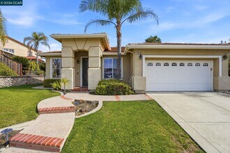 354 Pebble Beach Dr in Brentwood, CA - Building Photo - Building Photo