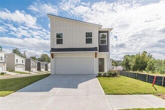 4839 Station Dr in Union City, GA - Building Photo - Building Photo