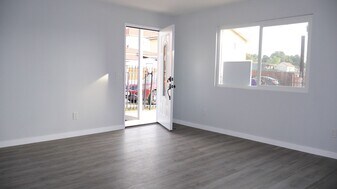 155 Cypress Dr in San Ysidro, CA - Building Photo