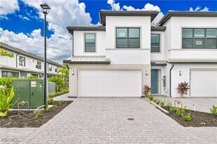 13011 Luminary Wy in Bonita Springs, FL - Building Photo