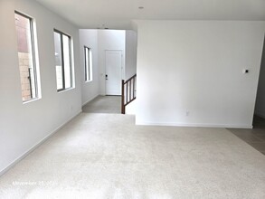 4371 Sunburst Spg Ave in Las Vegas, NV - Foto de edificio - Building Photo