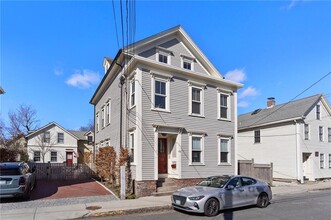 29 Marsh St in Newport, RI - Building Photo - Building Photo