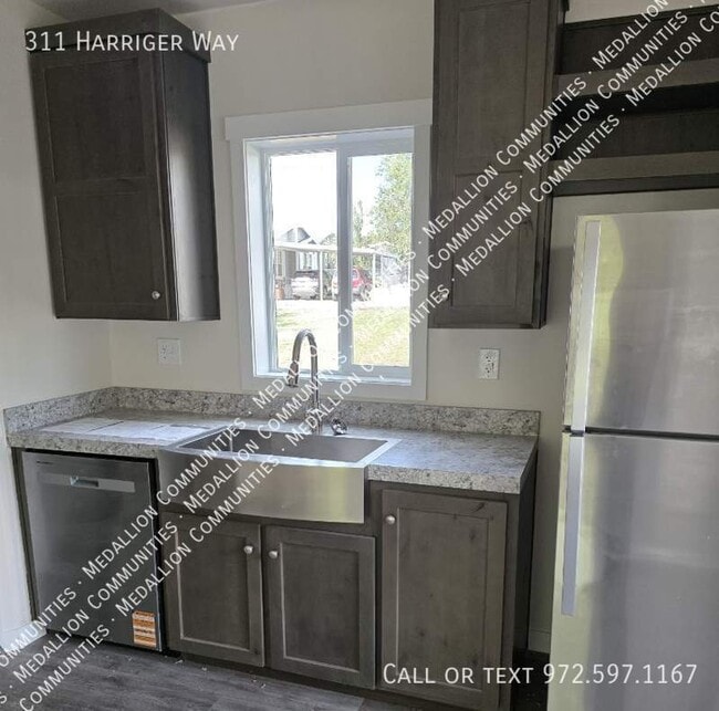 311 Harriger Way in Layton, UT - Building Photo - Building Photo