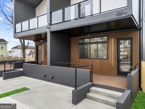 582 Hope St SW in Atlanta, GA - Building Photo - Building Photo