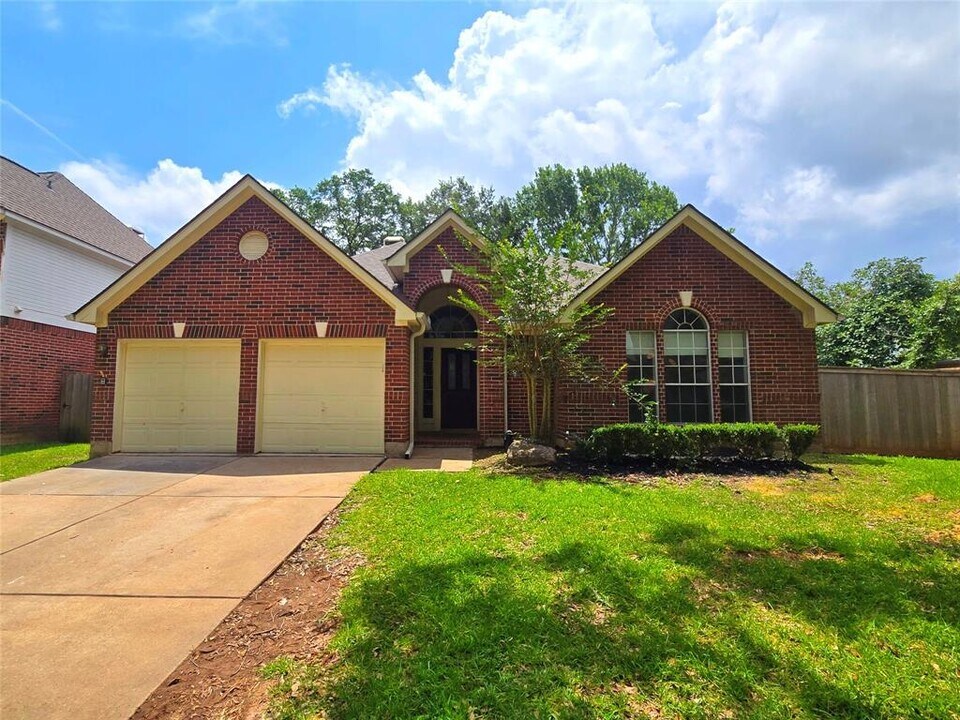 4515 Oak Valley Dr in Missouri City, TX - Building Photo
