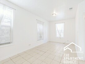 1900 S Throop St in Chicago, IL - Building Photo