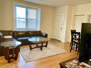 314 S Ashley St, Unit 1 in Ann Arbor, MI - Building Photo - Building Photo
