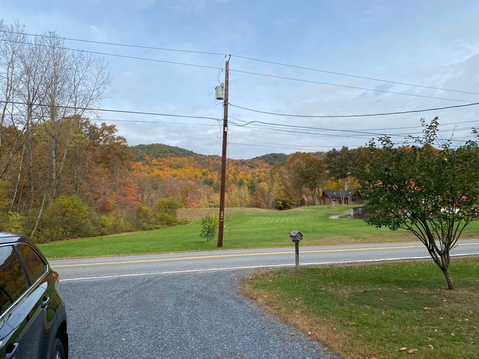 266 Old Saratoga Rd, Unit B in Gansevoort, NY - Building Photo