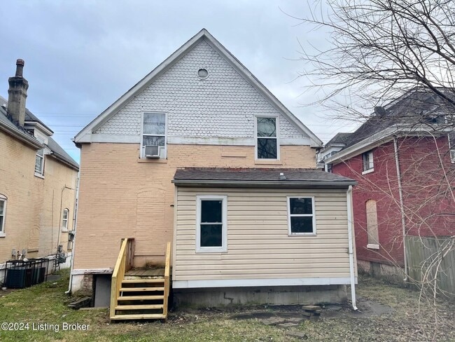 1002 S 28th St in Louisville, KY - Building Photo - Building Photo