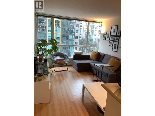 property at 1420 W Georgia St