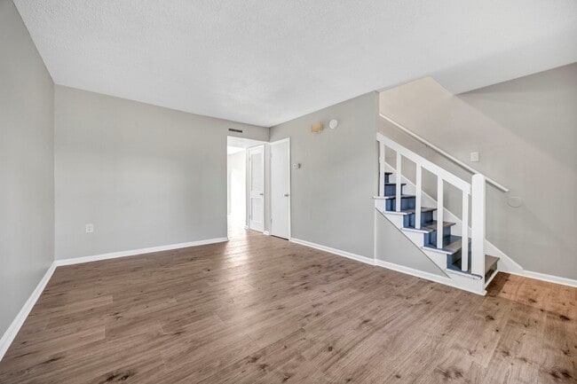 815 Raleigh St in West Columbia, SC - Building Photo - Building Photo