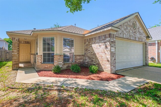 15527 Fir Woods Ln in Cypress, TX - Building Photo - Building Photo