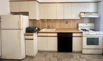 84-17 94th St in Queens, NY - Building Photo