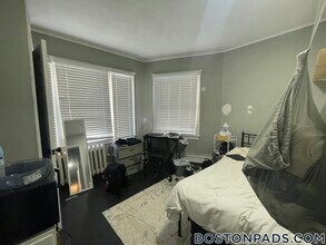 16-20 Westland, Unit 204 in Boston, MA - Foto de edificio - Building Photo