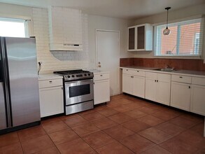 8409 Topanga Canyon Blvd in Los Angeles, CA - Building Photo - Building Photo