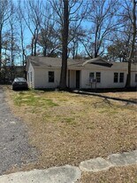 2055 Steiner St in Mobile, AL - Building Photo