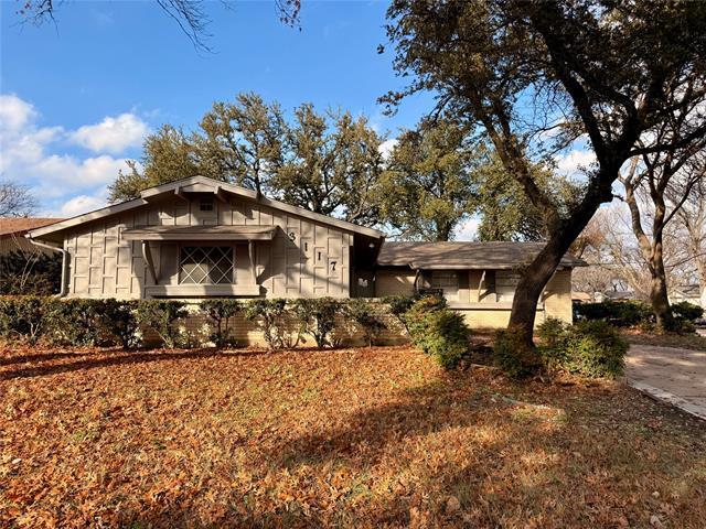 property at 3117 Centennial Dr